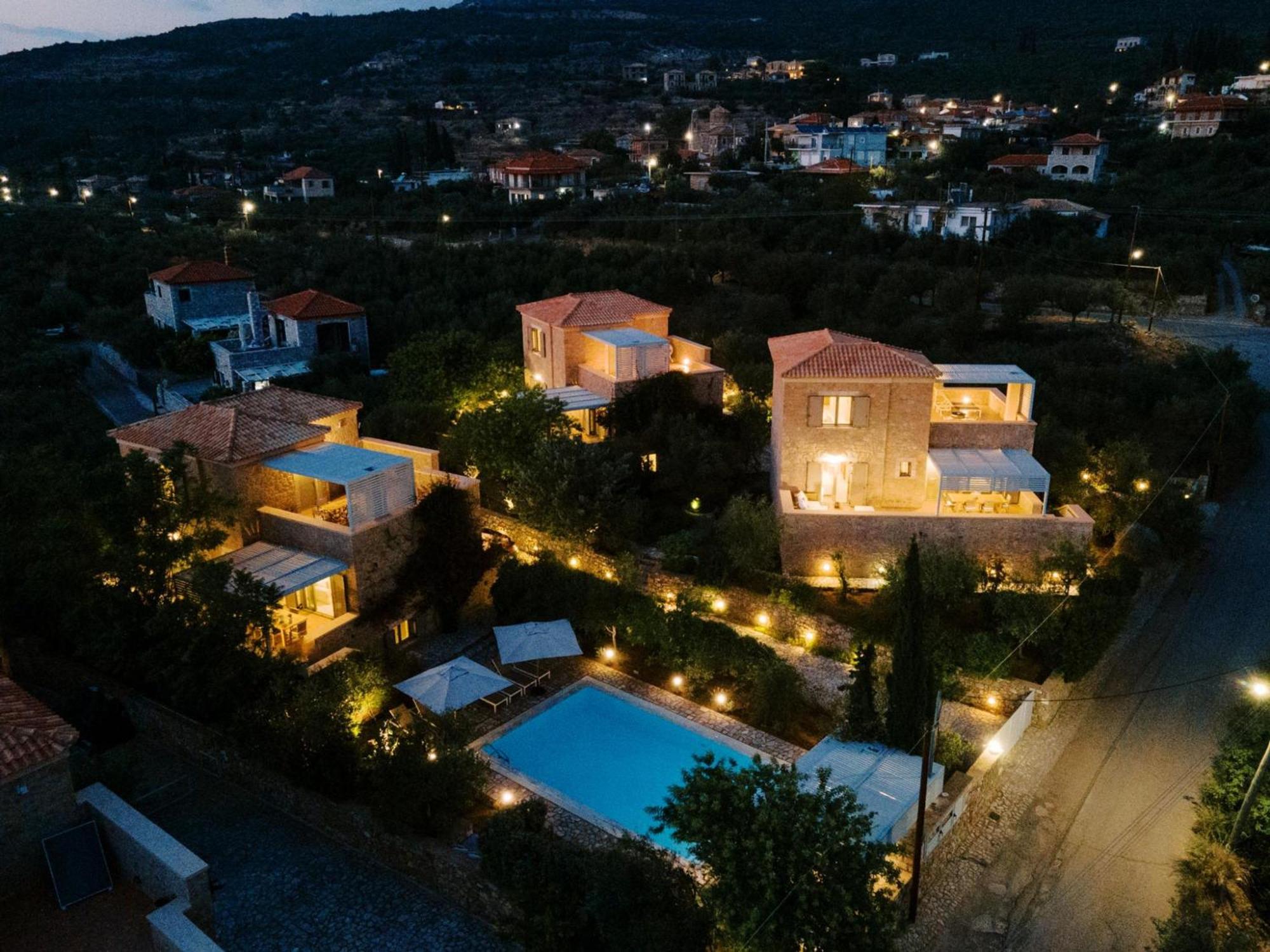 Riglia Villas *